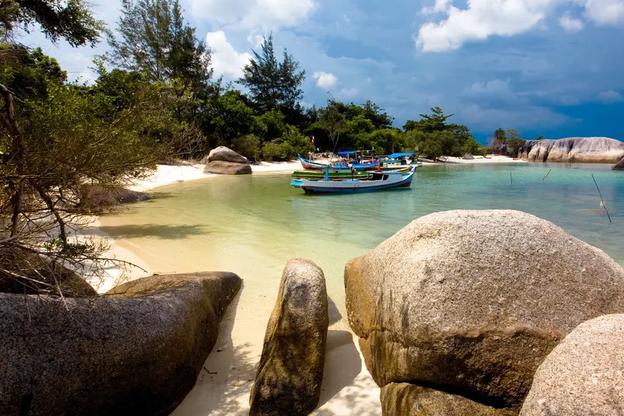 Formasi Granit Raksasa Tanjung Tinggi